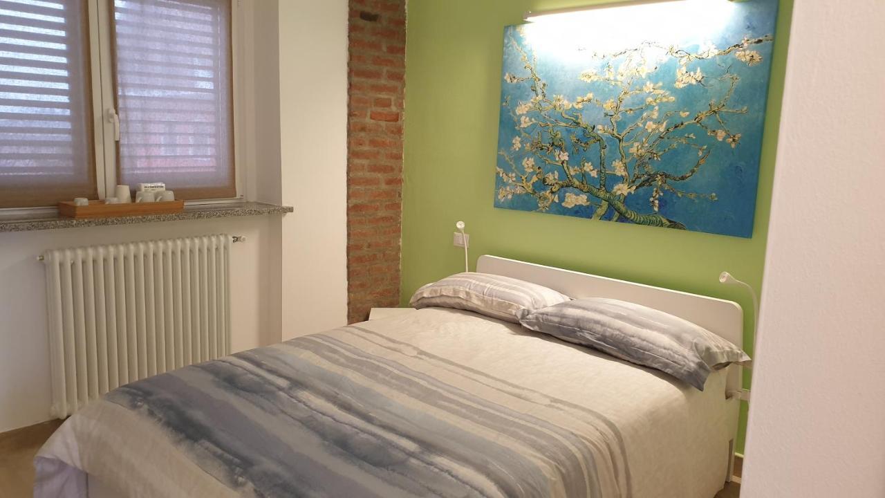 La Tana Dei Corgi Bed & Breakfast Moncrivello Ruang foto