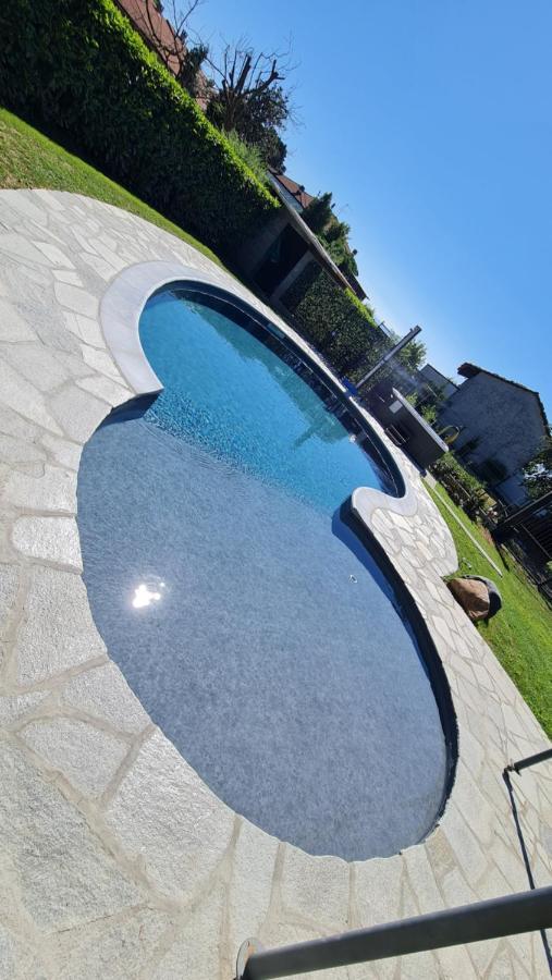 La Tana Dei Corgi Bed & Breakfast Moncrivello Bagian luar foto