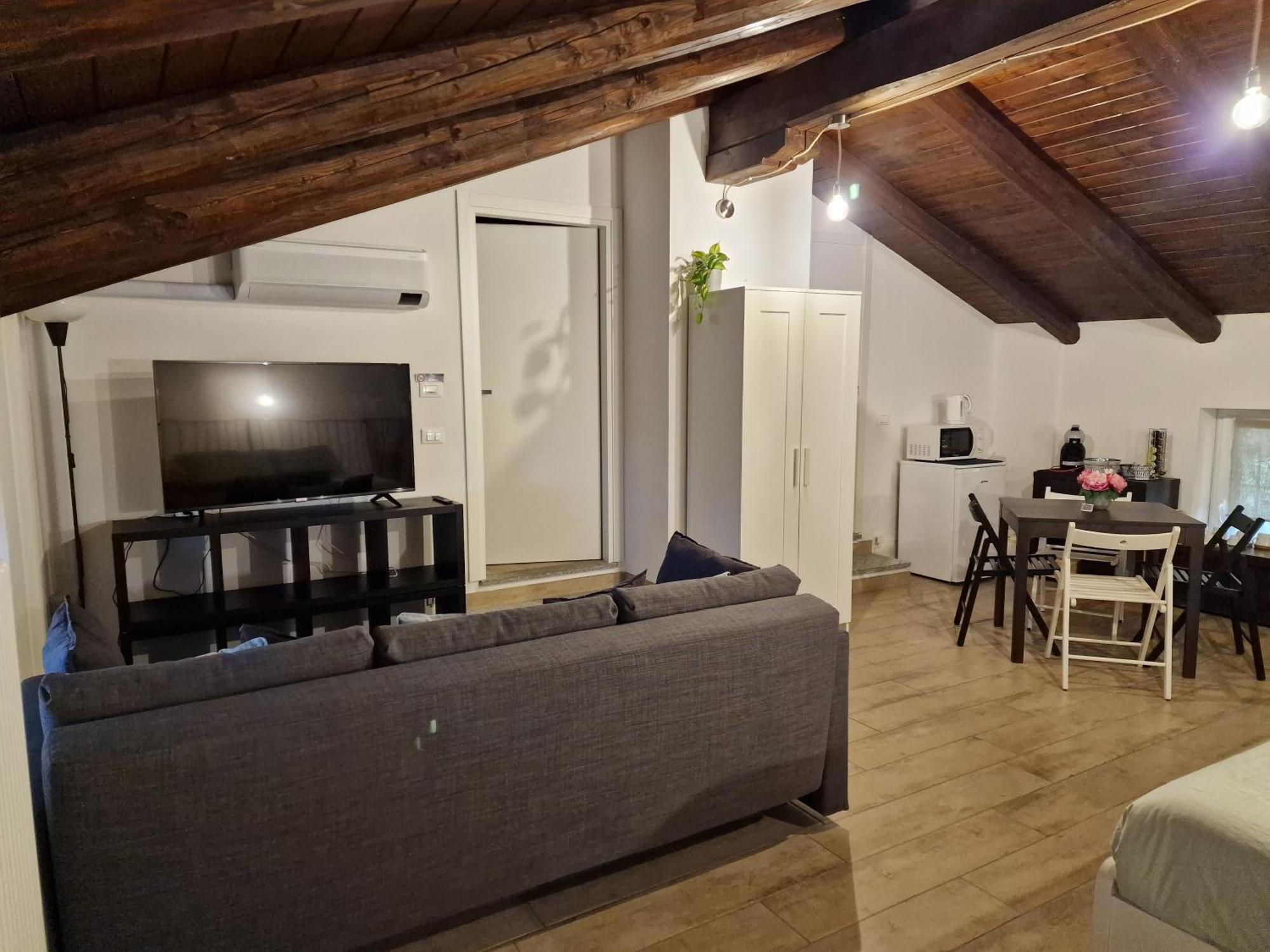 La Tana Dei Corgi Bed & Breakfast Moncrivello Ruang foto